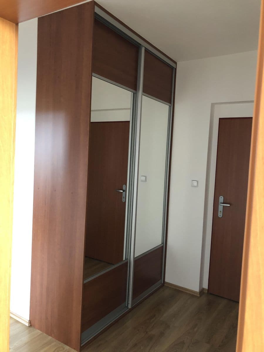Prenájom bytu 2-izbový 60 m², K Pazderně, Benešov, Středočeský kraj Prenájom bytu 2-izbový 60 m², K Pazderně, Benešov, Středočeský kraj