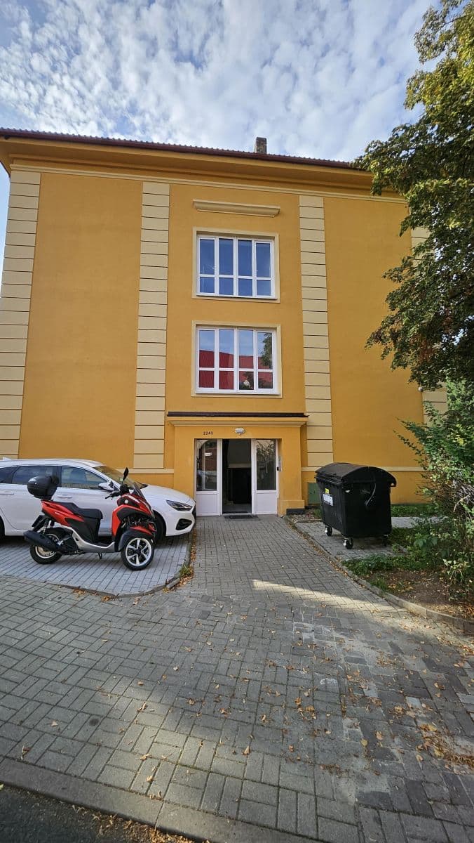 Prenájom bytu 1-izbový 30 m², Lesní, Most, Ústecký kraj Prenájom bytu 1-izbový 30 m², Lesní, Most, Ústecký kraj