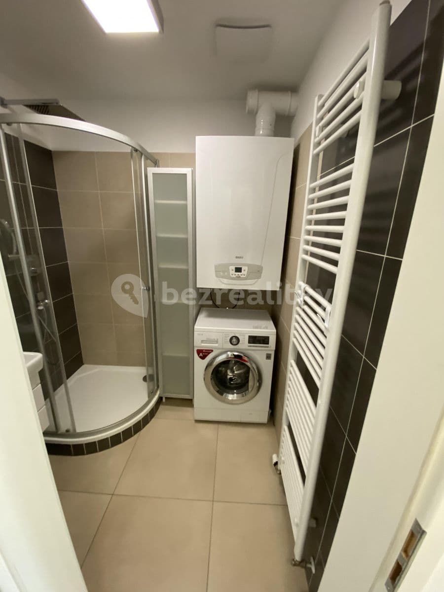 Prenájom bytu 2-izbový 46 m², Višňová, Moravany, Jihomoravský kraj Prenájom bytu 2-izbový 46 m², Višňová, Moravany, Jihomoravský kraj