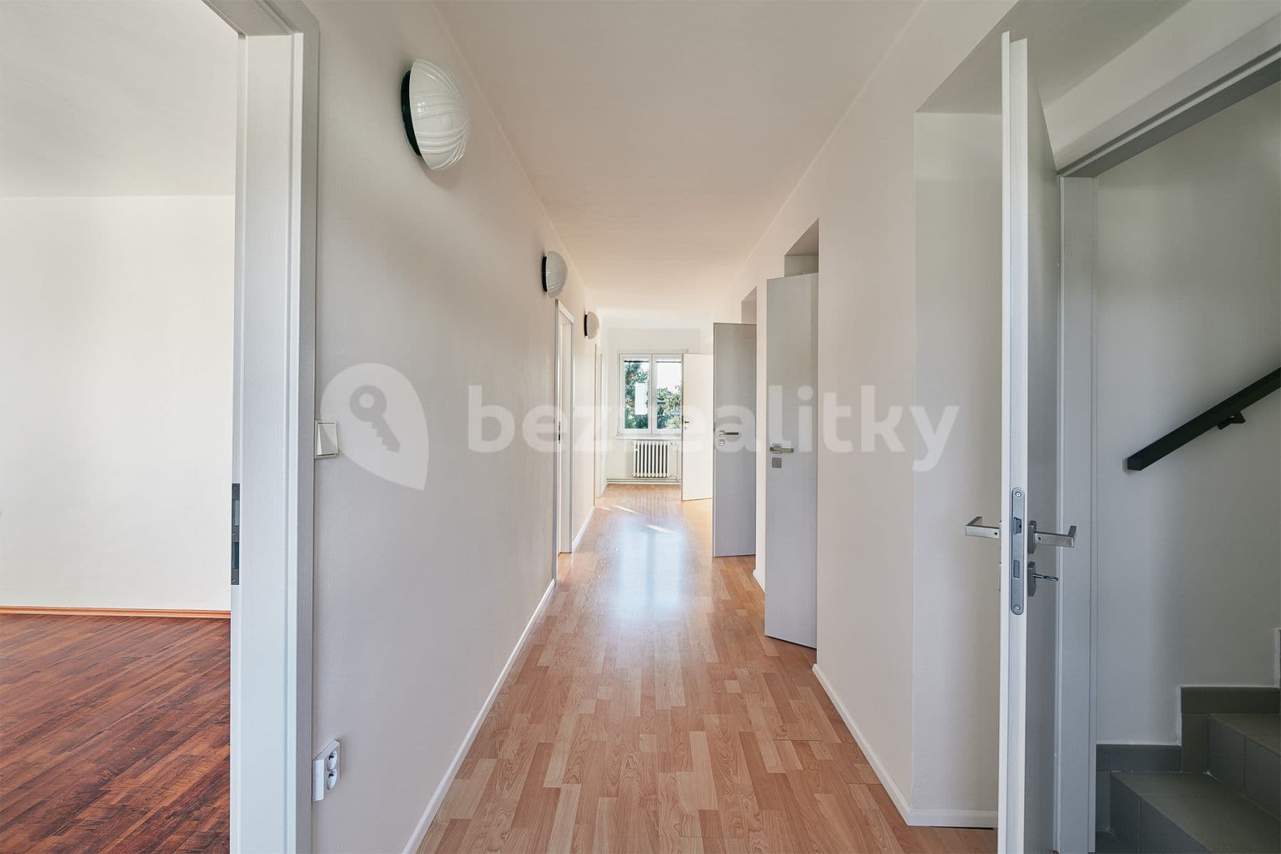 Prenájom domu 330 m², pozemek 800 m², Ke Smrčině, Praha, Praha Prenájom domu 330 m², pozemek 800 m², Ke Smrčině, Praha, Praha