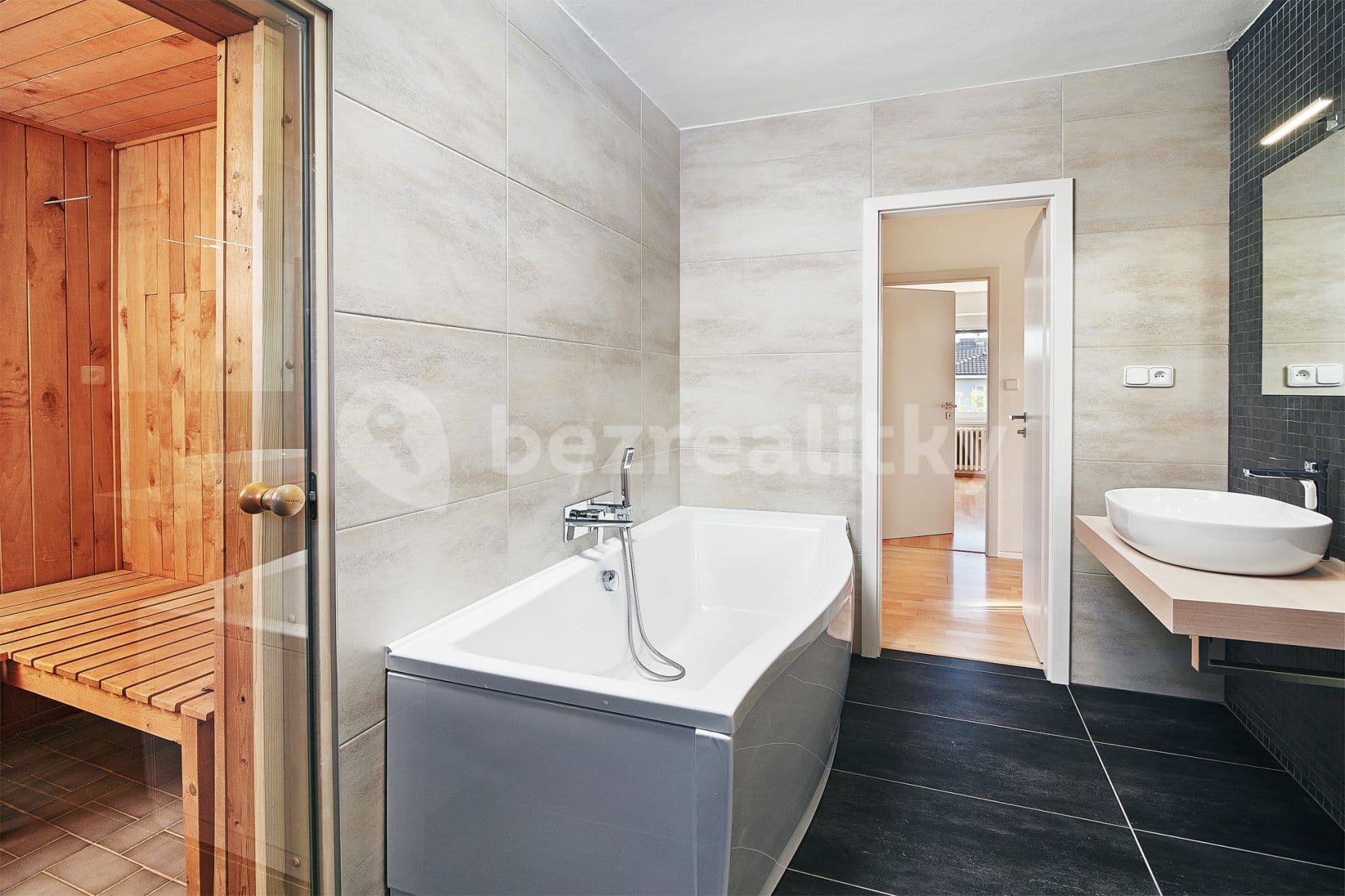 Prenájom domu 330 m², pozemek 800 m², Ke Smrčině, Praha, Praha Prenájom domu 330 m², pozemek 800 m², Ke Smrčině, Praha, Praha