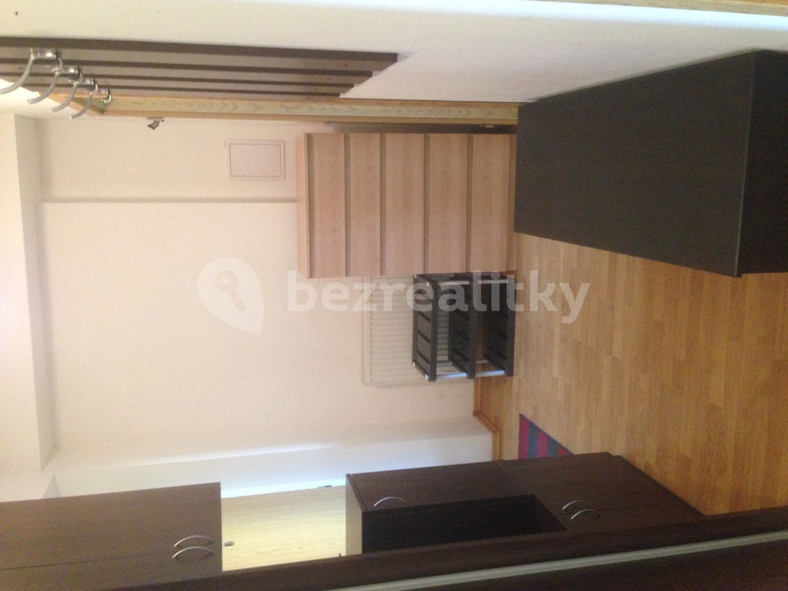 Prenájom bytu 2-izbový 60 m², M. R. Štefánika, Most pri Bratislave, Bratislavský kraj Prenájom bytu 2-izbový 60 m², M. R. Štefánika, Most pri Bratislave, Bratislavský kraj