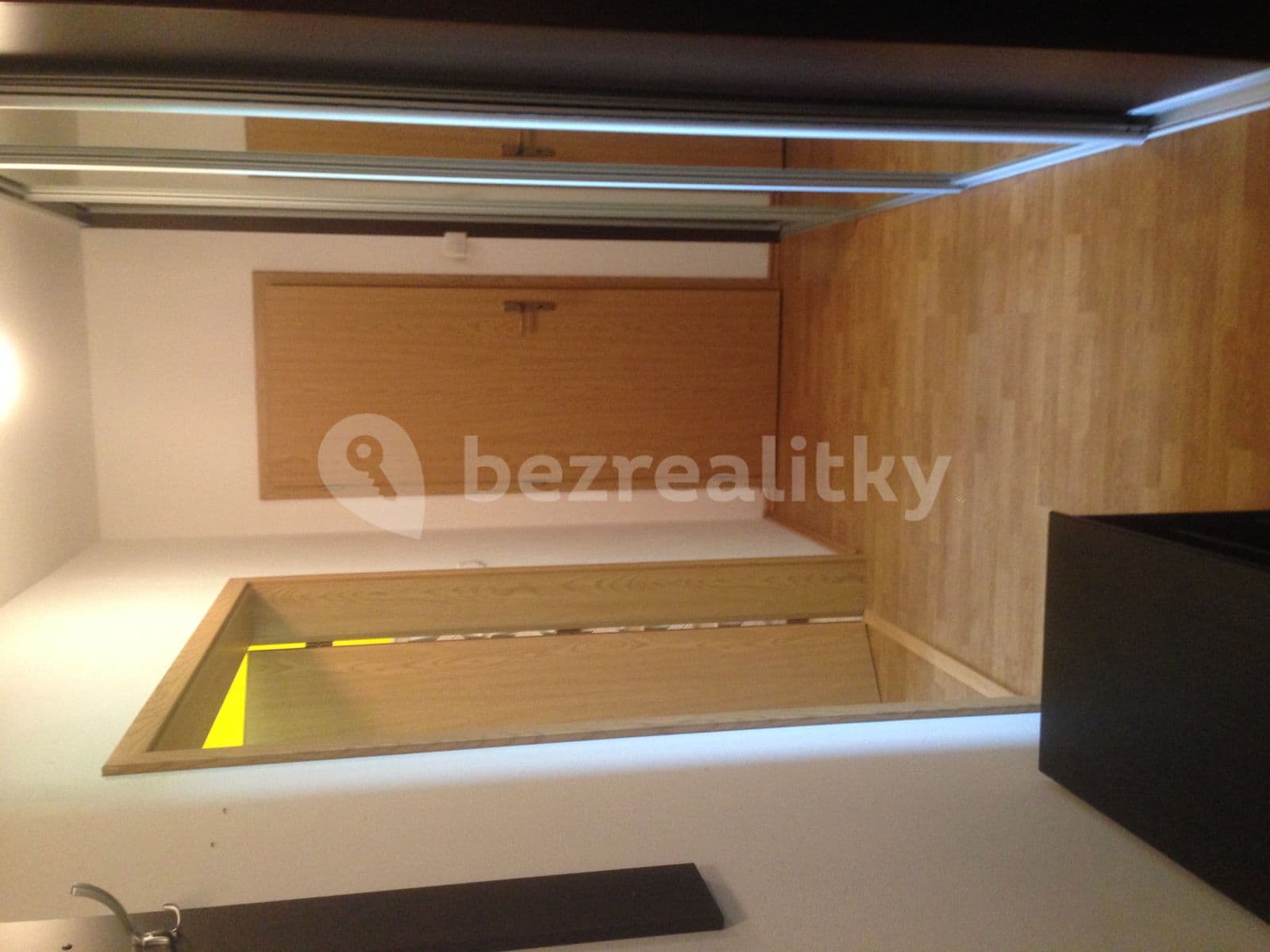 Prenájom bytu 2-izbový 60 m², M. R. Štefánika, Most pri Bratislave, Bratislavský kraj Prenájom bytu 2-izbový 60 m², M. R. Štefánika, Most pri Bratislave, Bratislavský kraj