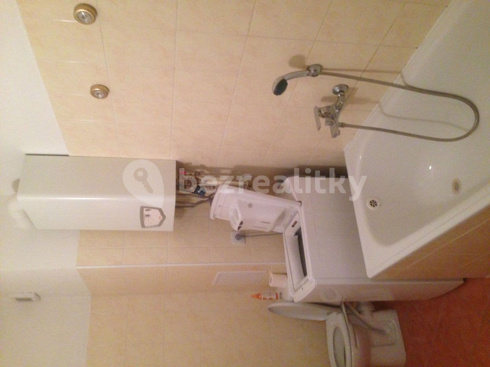 Prenájom bytu 2-izbový 60 m², M. R. Štefánika, Most pri Bratislave, Bratislavský kraj Prenájom bytu 2-izbový 60 m², M. R. Štefánika, Most pri Bratislave, Bratislavský kraj