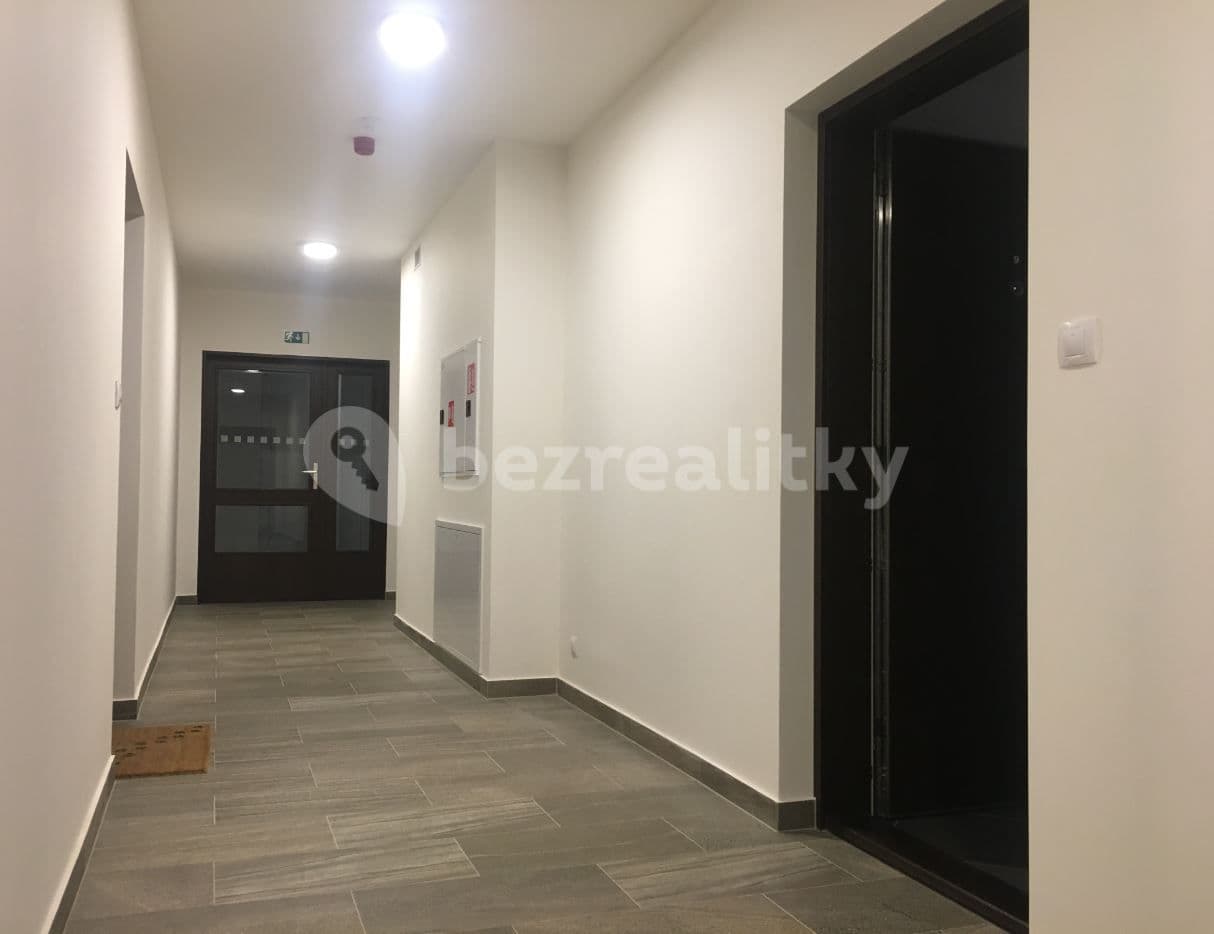 Prenájom bytu 2-izbový 54 m², Sazovická, Praha, Praha Prenájom bytu 2-izbový 54 m², Sazovická, Praha, Praha