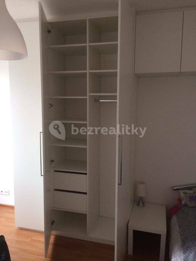 Prenájom bytu 1-izbový 35 m², V Úžlabině, Praha, Praha Prenájom bytu 1-izbový 35 m², V Úžlabině, Praha, Praha