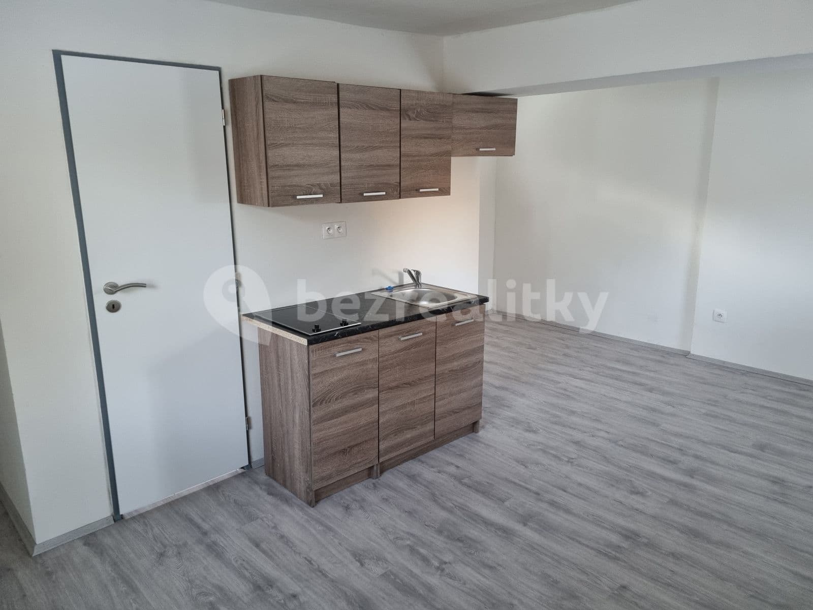 Prenájom bytu 1-izbový 31 m², Brandýská, Praha, Praha Prenájom bytu 1-izbový 31 m², Brandýská, Praha, Praha