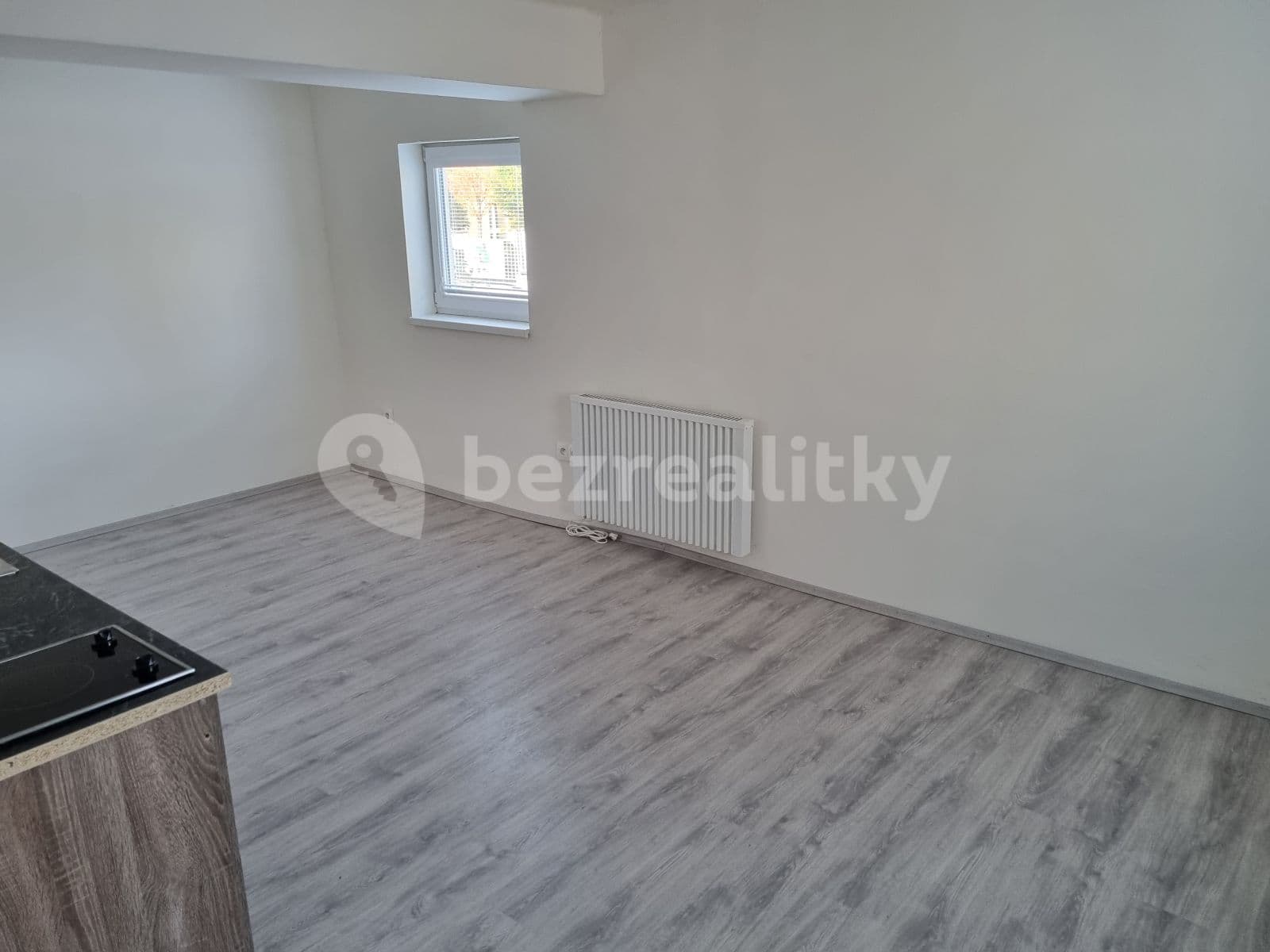Prenájom bytu 1-izbový 31 m², Brandýská, Praha, Praha Prenájom bytu 1-izbový 31 m², Brandýská, Praha, Praha