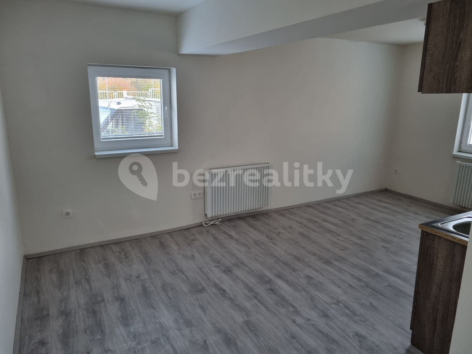 Prenájom bytu 1-izbový 31 m², Brandýská, Praha, Praha Prenájom bytu 1-izbový 31 m², Brandýská, Praha, Praha
