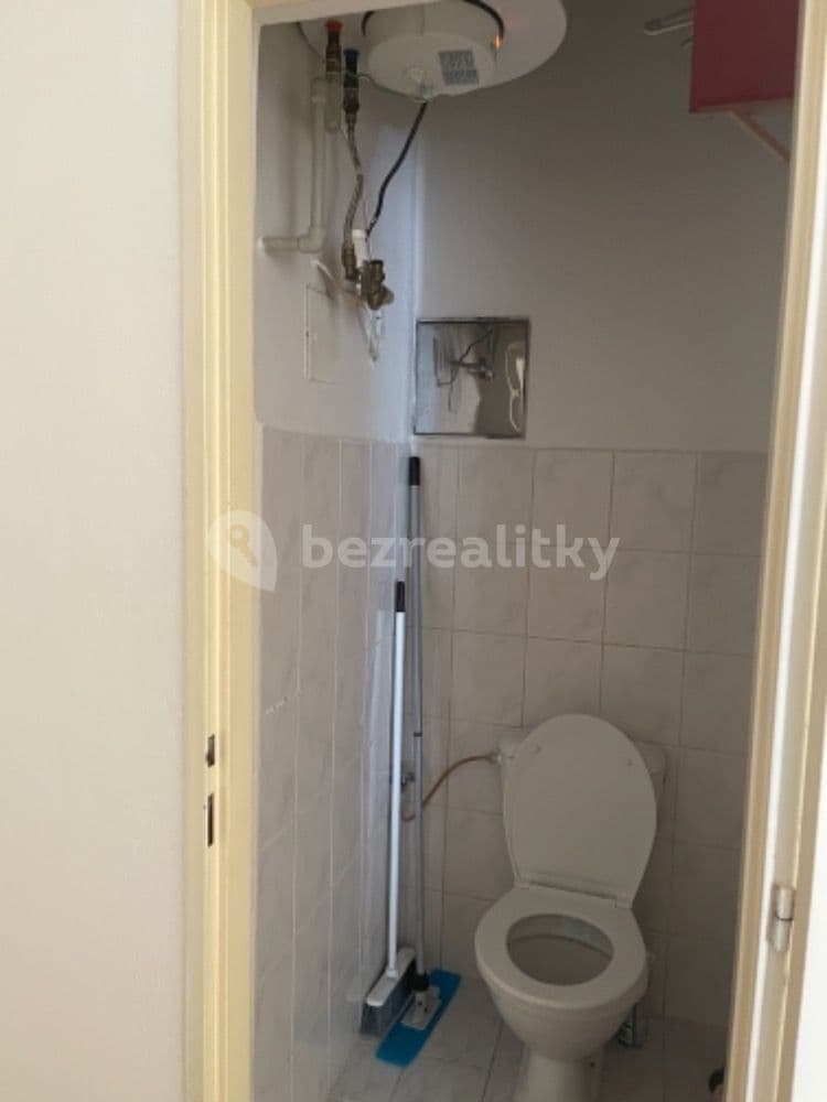 Prenájom bytu 2-izbový 64 m², Máchova, Praha, Praha Prenájom bytu 2-izbový 64 m², Máchova, Praha, Praha