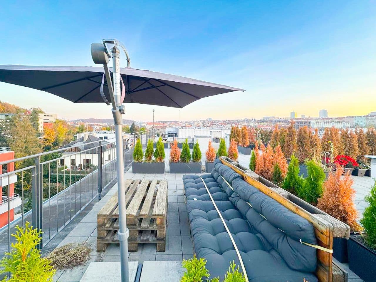 Prenájom bytu 1-izbový 27 m², Perucká, Praha, Praha Prenájom bytu 1-izbový 27 m², Perucká, Praha, Praha