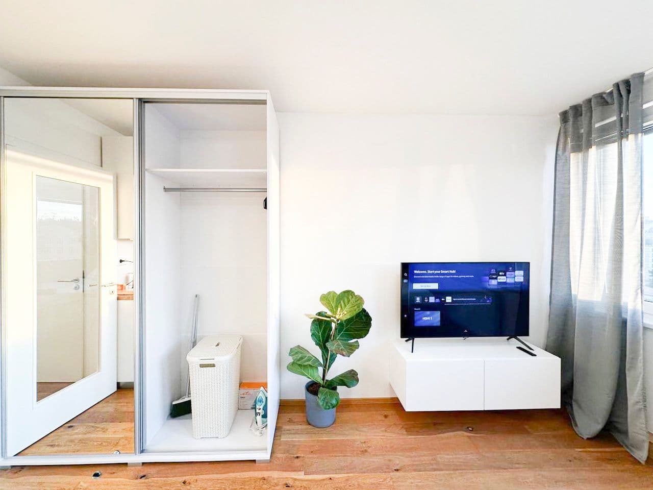 Prenájom bytu 1-izbový 27 m², Perucká, Praha, Praha Prenájom bytu 1-izbový 27 m², Perucká, Praha, Praha