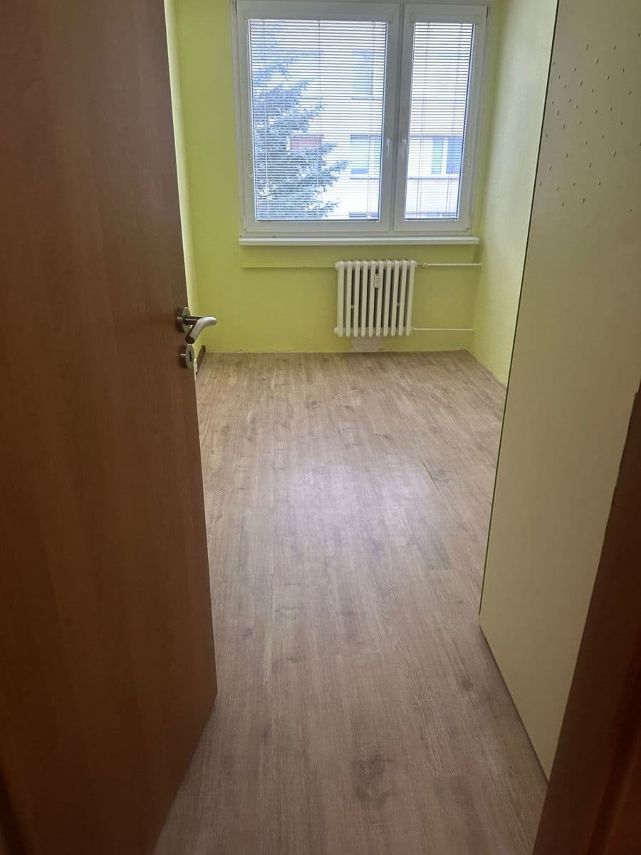 Prenájom bytu 3-izbový 64 m², Letovská, Praha, Praha Prenájom bytu 3-izbový 64 m², Letovská, Praha, Praha