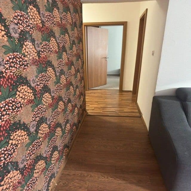 Prenájom bytu 3-izbový 64 m², Letovská, Praha, Praha Prenájom bytu 3-izbový 64 m², Letovská, Praha, Praha