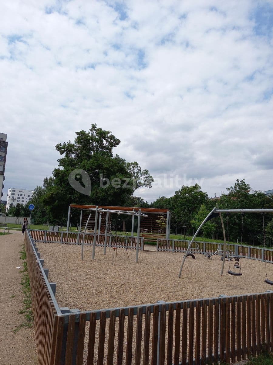 Prenájom bytu 2-izbový 60 m², Piskáčkových, Praha, Praha Prenájom bytu 2-izbový 60 m², Piskáčkových, Praha, Praha