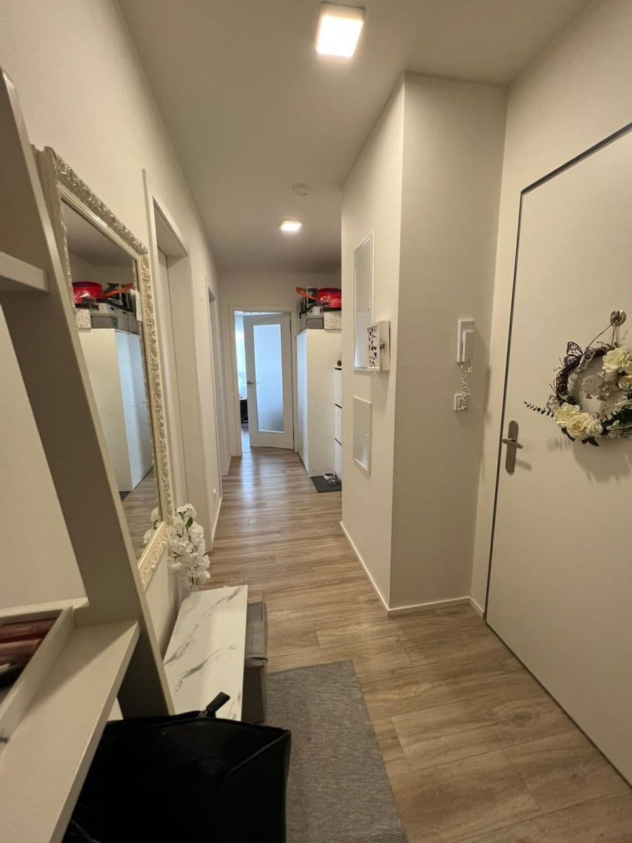 Prenájom bytu 2-izbový 60 m², Piskáčkových, Praha, Praha Prenájom bytu 2-izbový 60 m², Piskáčkových, Praha, Praha