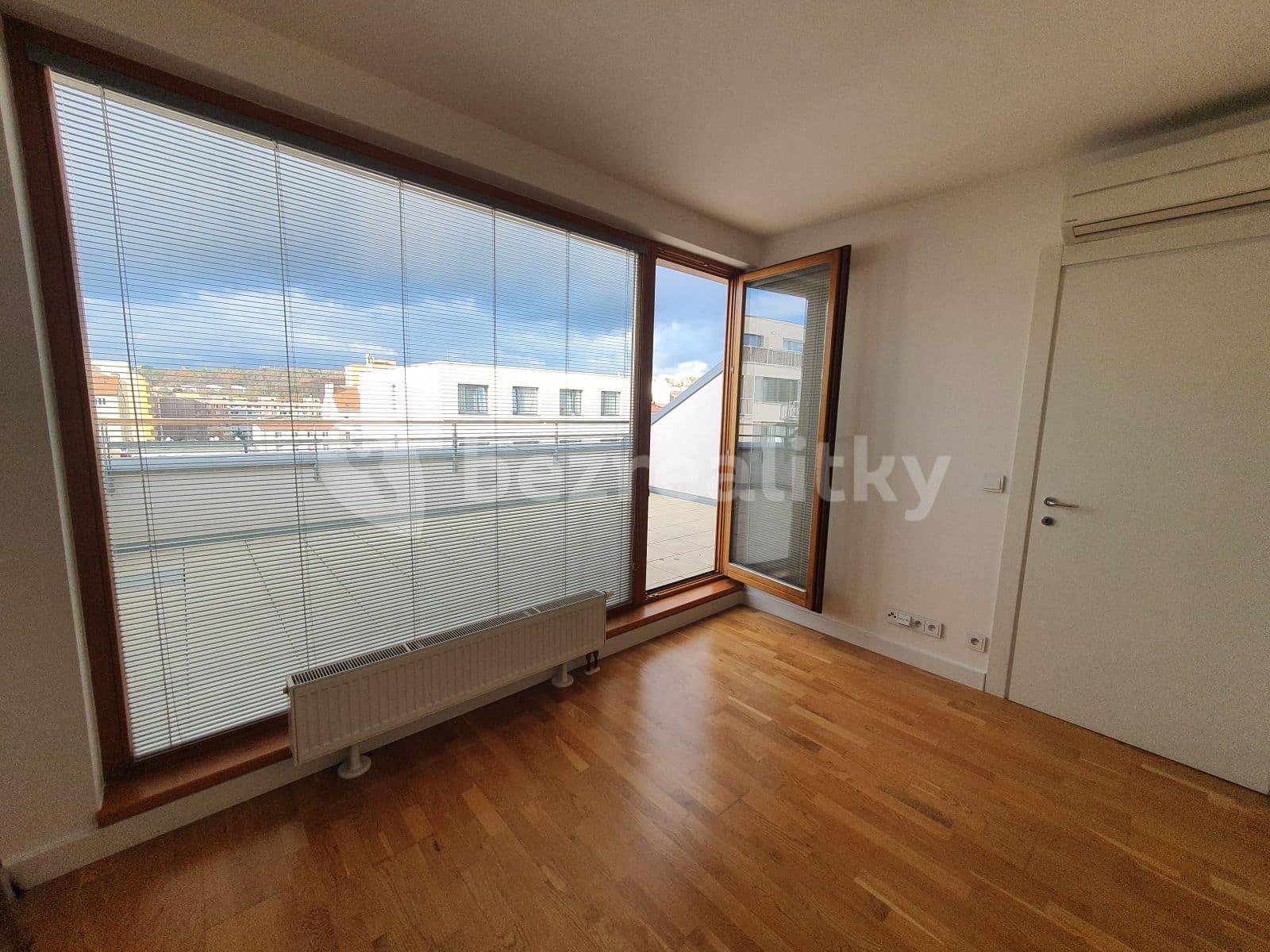 Prenájom bytu 2-izbový 70 m², Drahobejlova, Praha, Praha Prenájom bytu 2-izbový 70 m², Drahobejlova, Praha, Praha