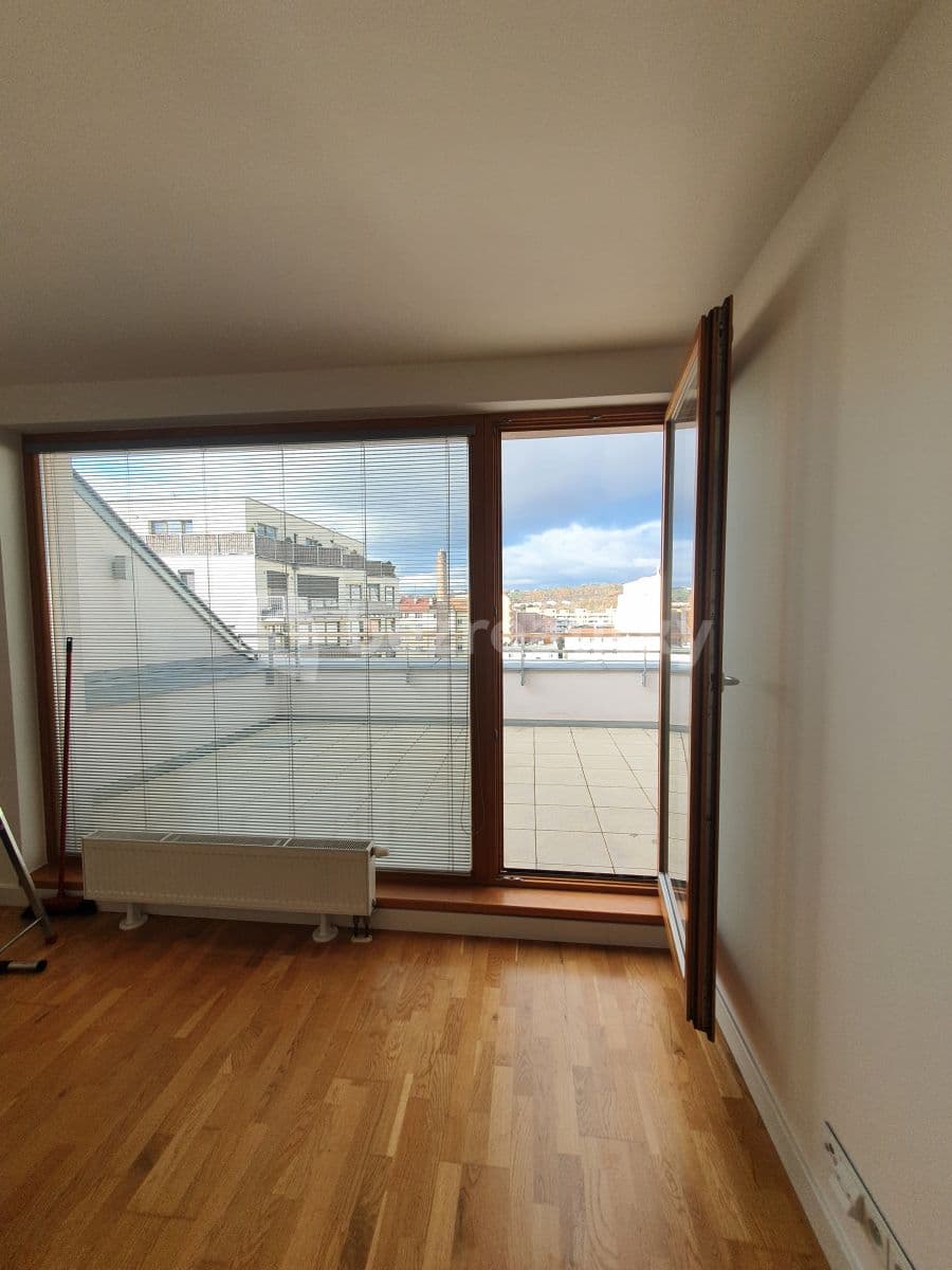 Prenájom bytu 2-izbový 70 m², Drahobejlova, Praha, Praha Prenájom bytu 2-izbový 70 m², Drahobejlova, Praha, Praha