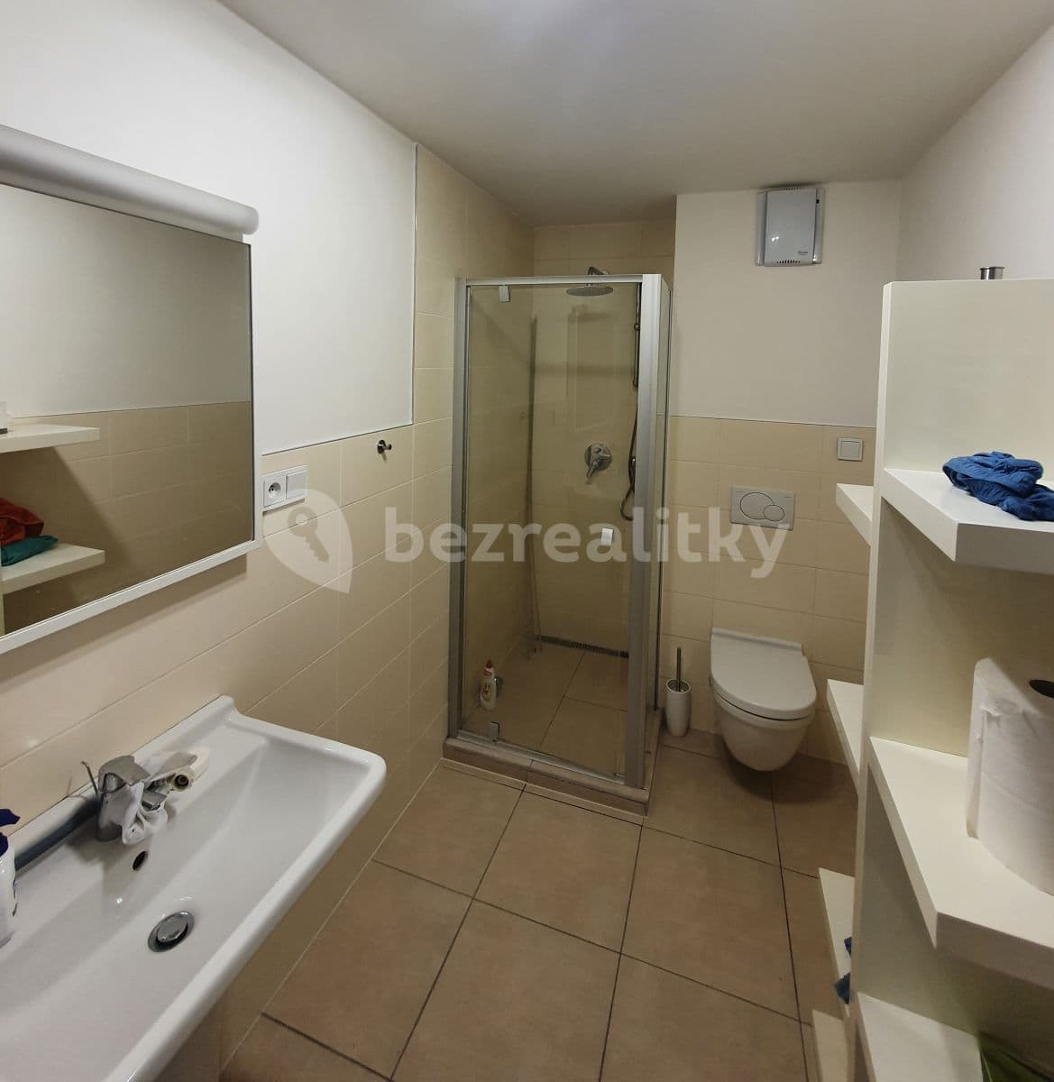 Prenájom bytu 2-izbový 70 m², Drahobejlova, Praha, Praha Prenájom bytu 2-izbový 70 m², Drahobejlova, Praha, Praha