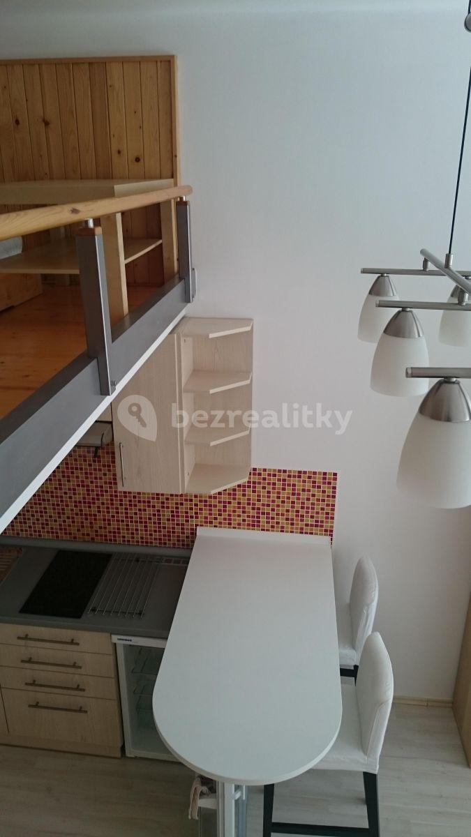 Prenájom bytu 1-izbový 25 m², Čelakovského, Plzeň, Plzeňský kraj