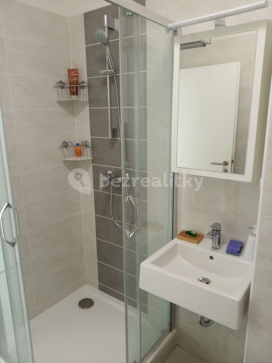 Prenájom bytu 1-izbový 39 m², Zátopkova, Milovice, Středočeský kraj Prenájom bytu 1-izbový 39 m², Zátopkova, Milovice, Středočeský kraj