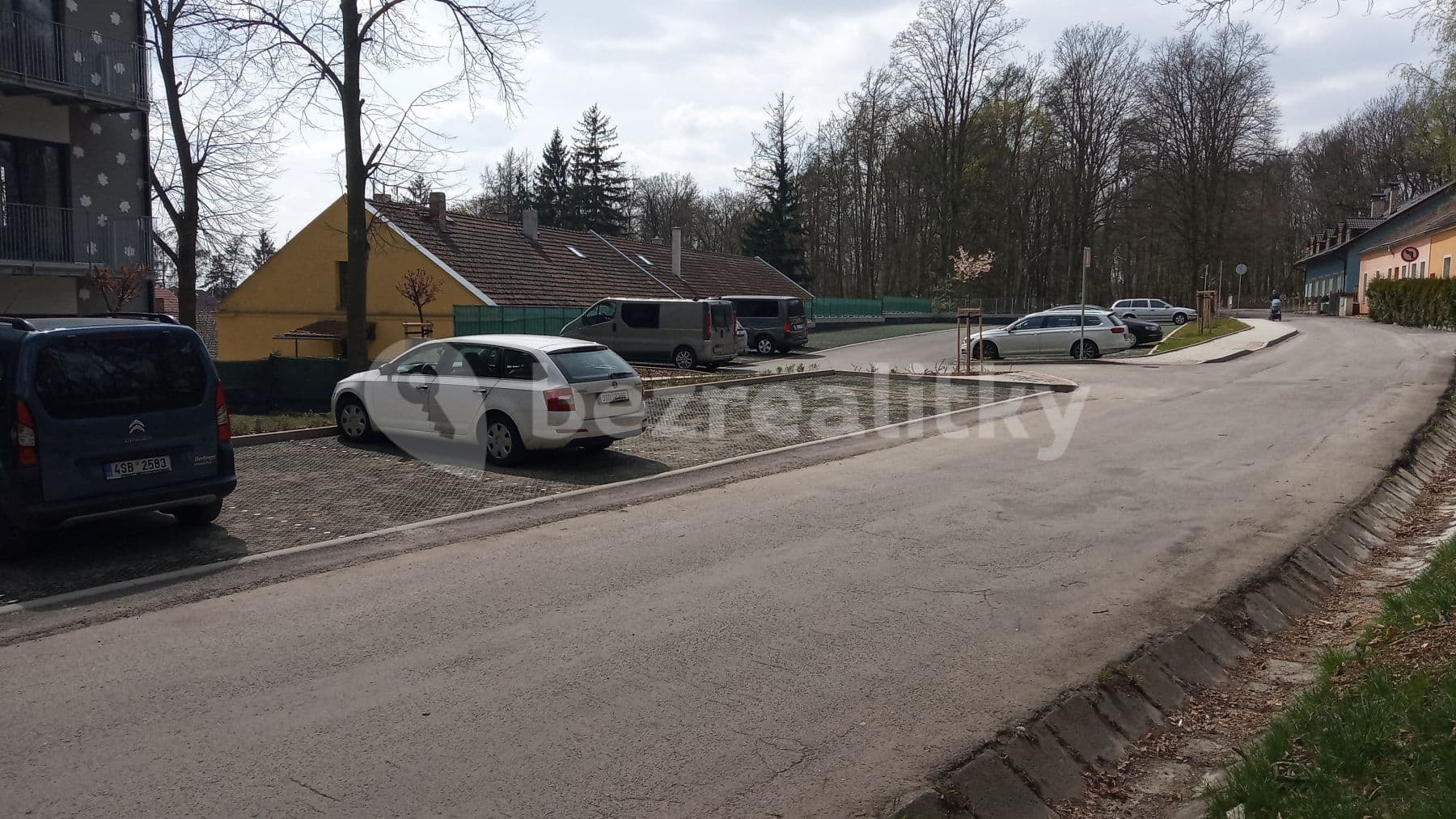 Prenájom bytu 1-izbový 39 m², Zátopkova, Milovice, Středočeský kraj Prenájom bytu 1-izbový 39 m², Zátopkova, Milovice, Středočeský kraj