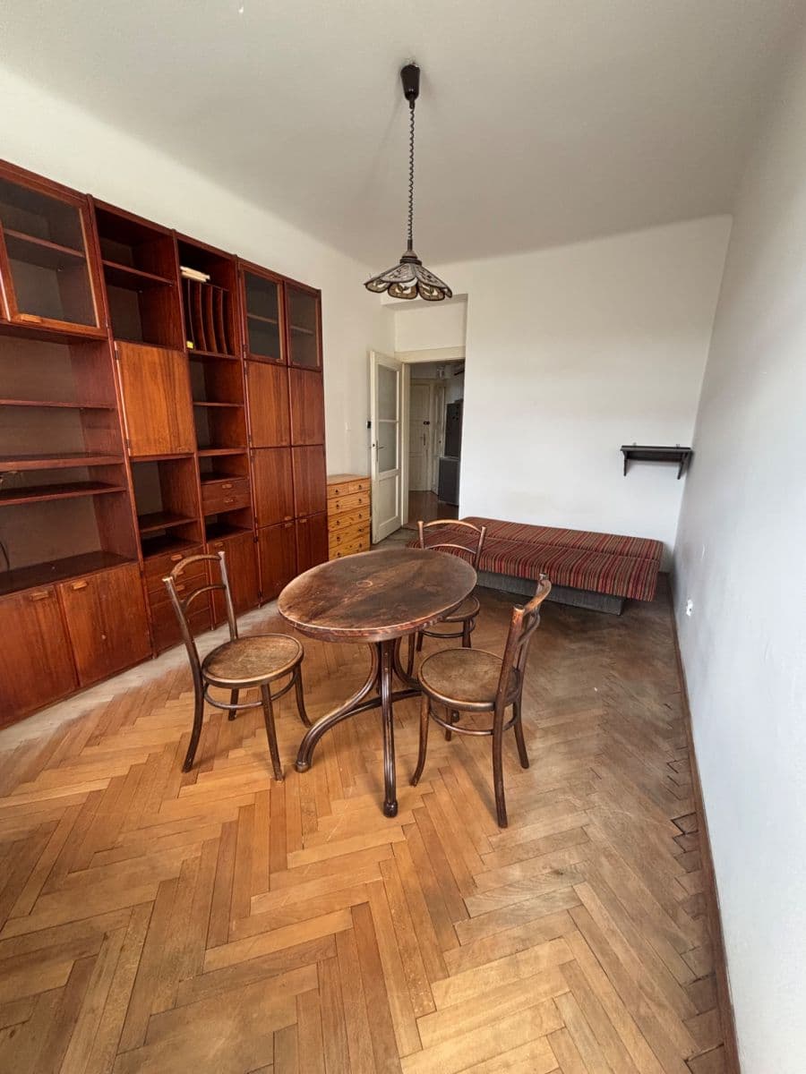 Prenájom bytu 1-izbový 40 m², Pod Lázní, Praha, Praha Prenájom bytu 1-izbový 40 m², Pod Lázní, Praha, Praha