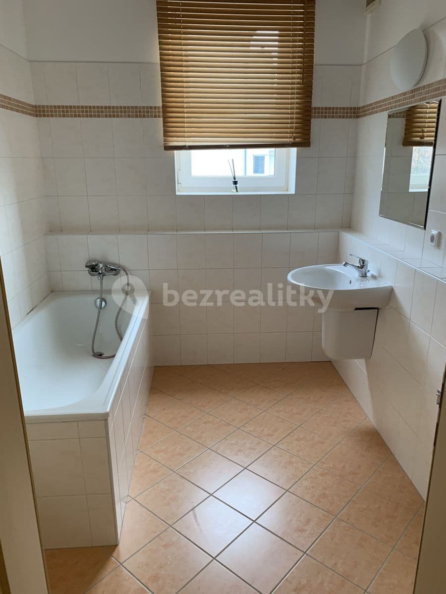 Prenájom bytu 2-izbový 64 m², V Újezdech, Brno, Jihomoravský kraj Prenájom bytu 2-izbový 64 m², V Újezdech, Brno, Jihomoravský kraj