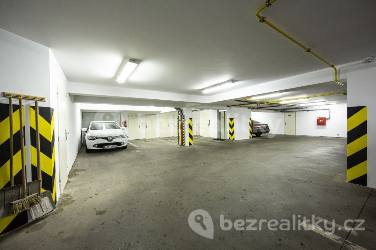 Prenájom bytu 2-izbový 56 m², Karlovarská, Praha, Praha Prenájom bytu 2-izbový 56 m², Karlovarská, Praha, Praha