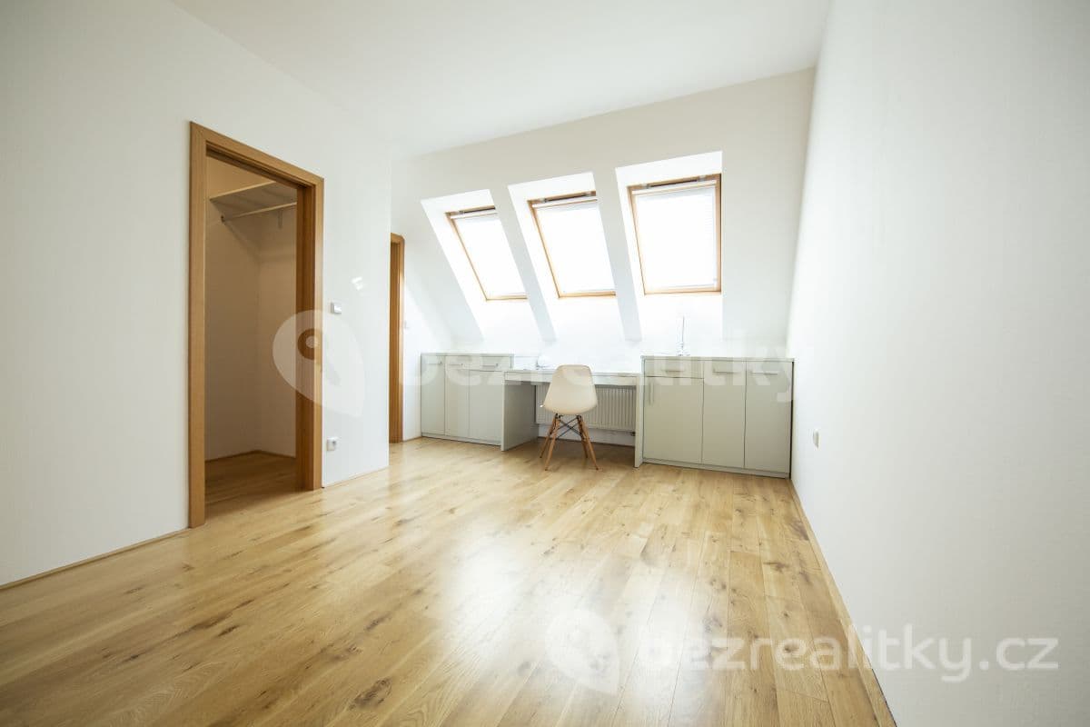 Prenájom bytu 2-izbový 56 m², Karlovarská, Praha, Praha Prenájom bytu 2-izbový 56 m², Karlovarská, Praha, Praha