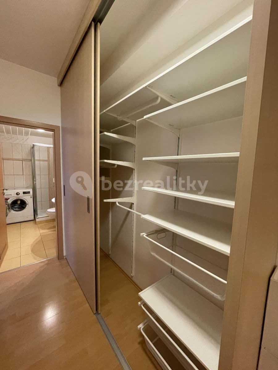 Prenájom bytu 2-izbový 39 m², Klíčova, Brno, Jihomoravský kraj Prenájom bytu 2-izbový 39 m², Klíčova, Brno, Jihomoravský kraj