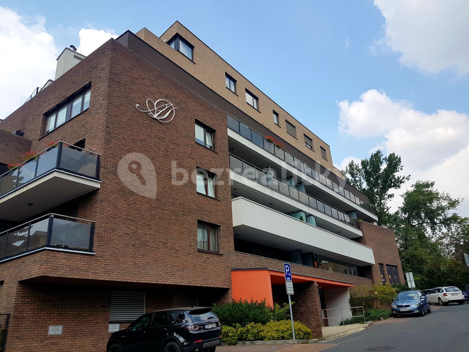 Prenájom bytu 2-izbový 55 m², Služská, Praha, Praha Prenájom bytu 2-izbový 55 m², Služská, Praha, Praha