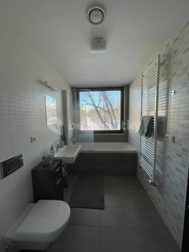 Prenájom bytu 2-izbový 55 m², Služská, Praha, Praha Prenájom bytu 2-izbový 55 m², Služská, Praha, Praha