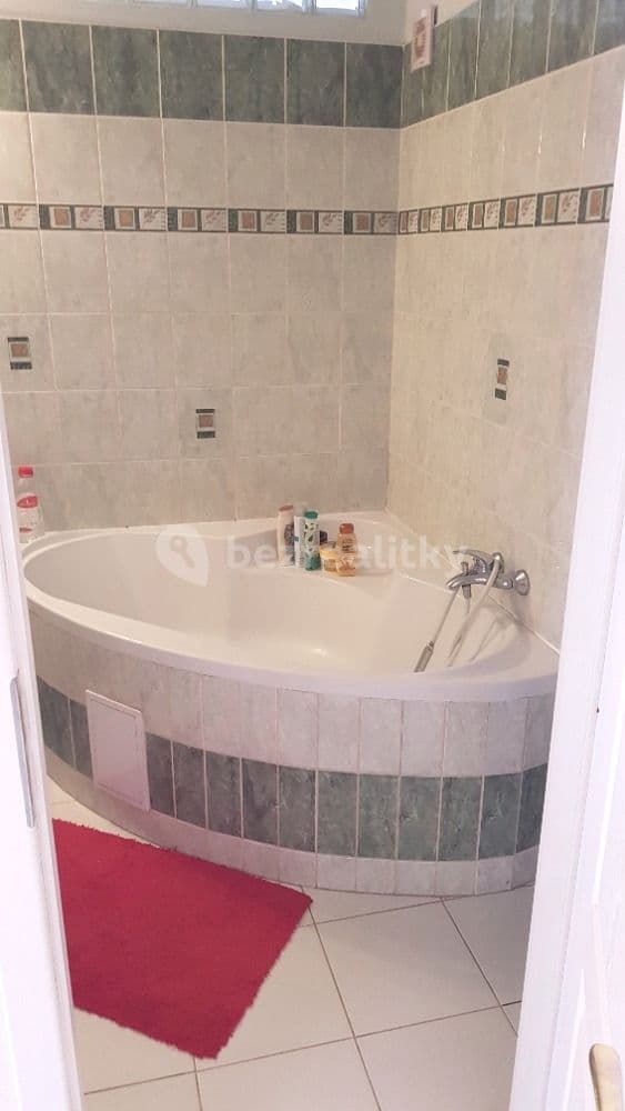 Prenájom bytu 3-izbový 66 m², Trachtova, Praha, Praha Prenájom bytu 3-izbový 66 m², Trachtova, Praha, Praha