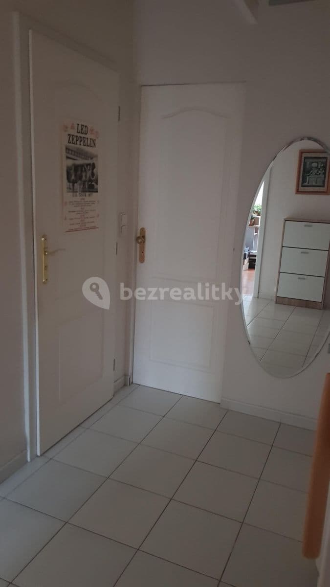 Prenájom bytu 3-izbový 66 m², Trachtova, Praha, Praha Prenájom bytu 3-izbový 66 m², Trachtova, Praha, Praha