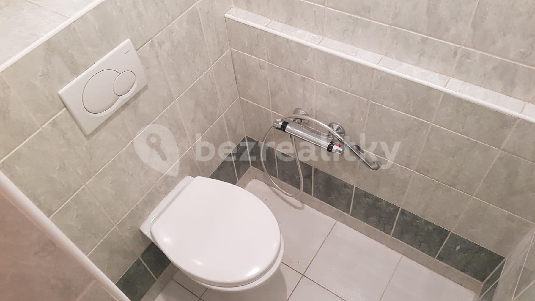 Prenájom bytu 3-izbový 66 m², Trachtova, Praha, Praha Prenájom bytu 3-izbový 66 m², Trachtova, Praha, Praha