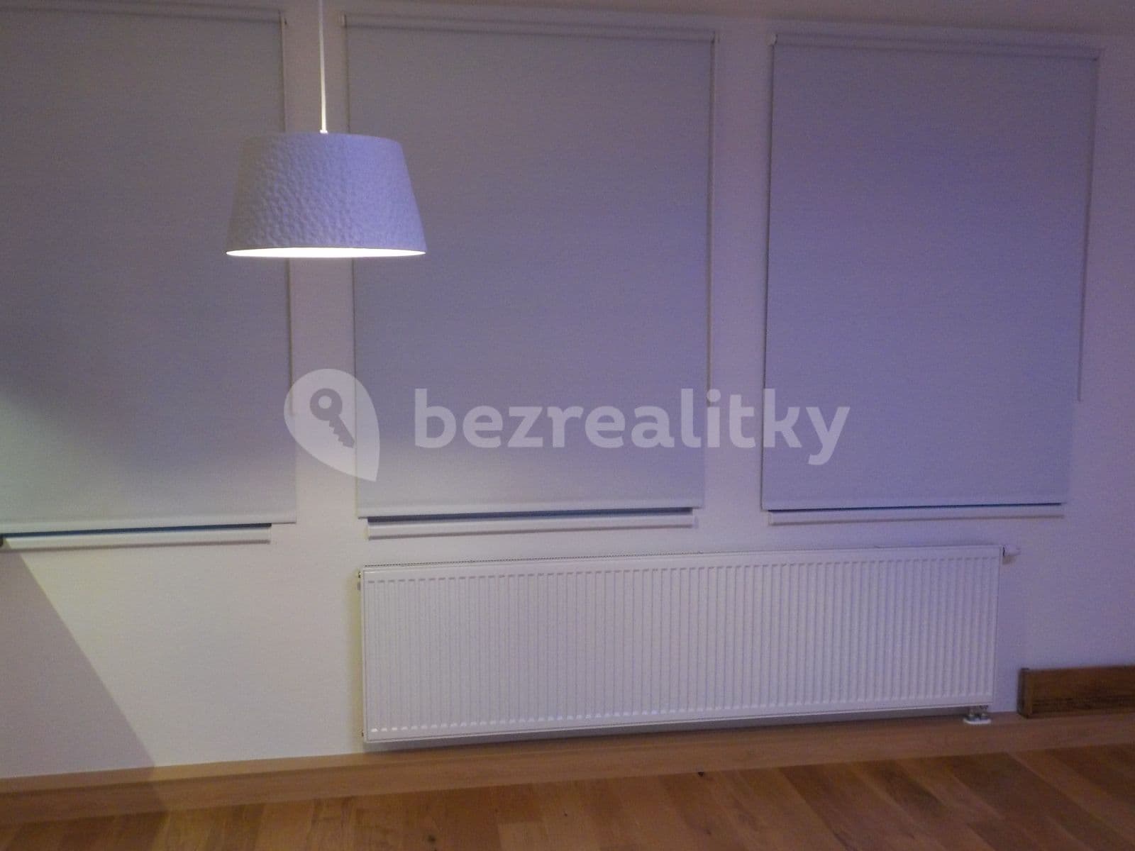 Prenájom bytu 1-izbový 30 m², Perucká, Praha, Praha Prenájom bytu 1-izbový 30 m², Perucká, Praha, Praha