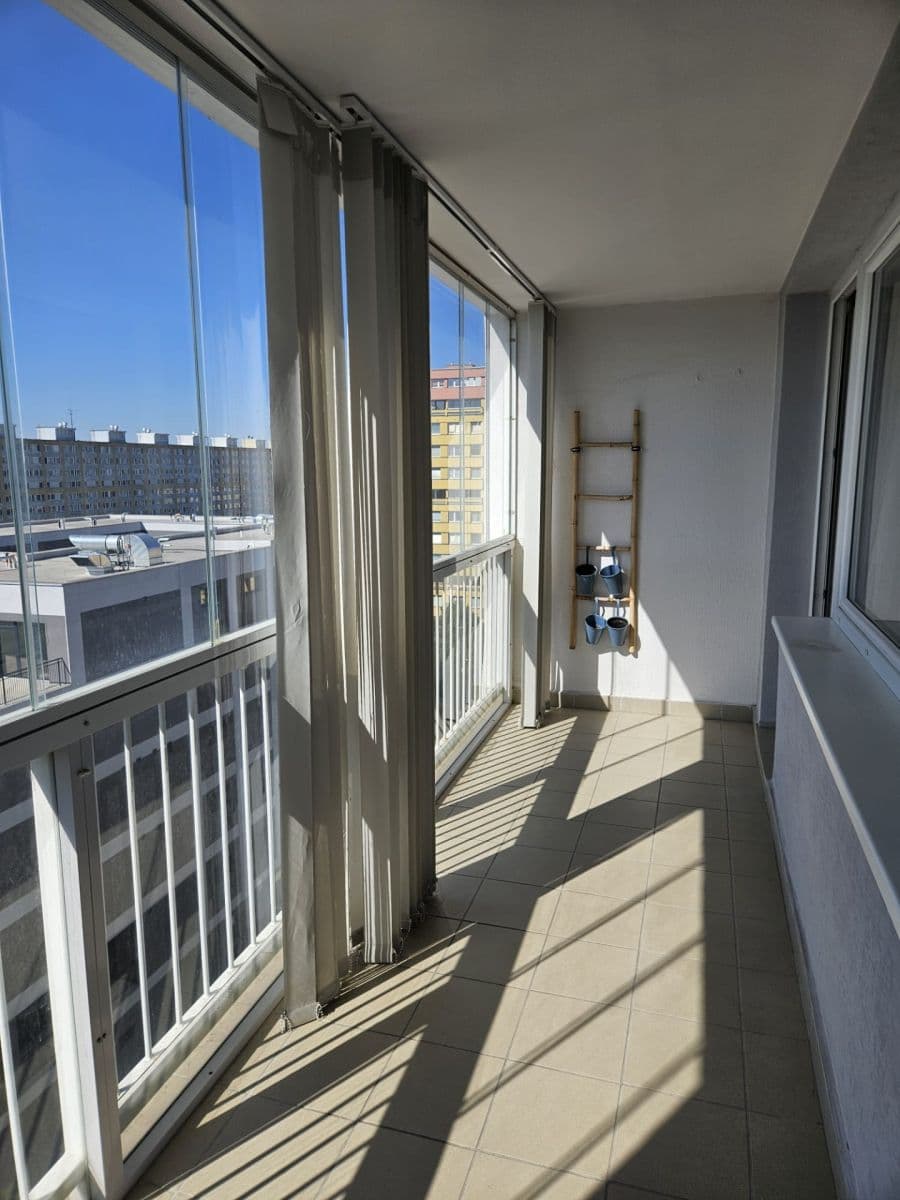 Prenájom bytu 3-izbový 56 m², Katovická, Praha, Praha Prenájom bytu 3-izbový 56 m², Katovická, Praha, Praha