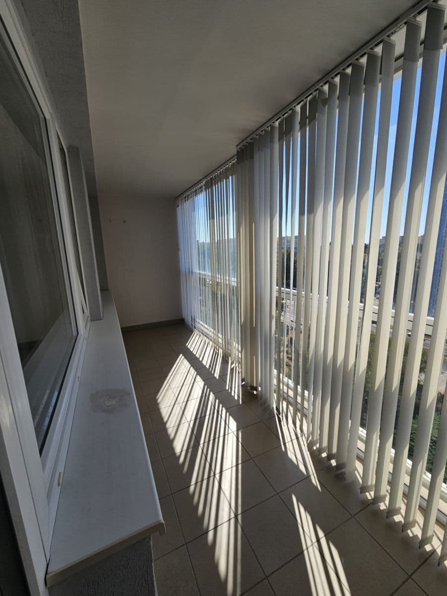 Prenájom bytu 3-izbový 56 m², Katovická, Praha, Praha Prenájom bytu 3-izbový 56 m², Katovická, Praha, Praha