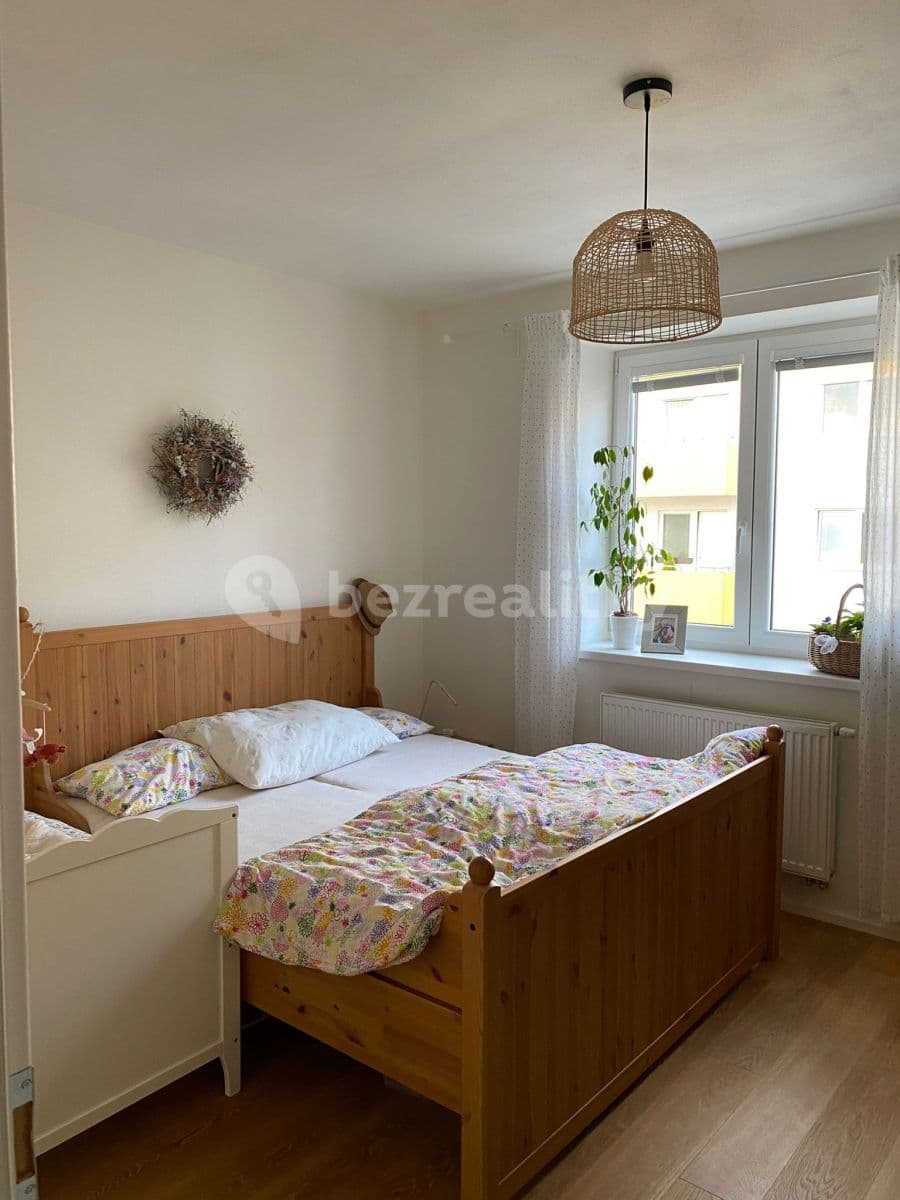 Prenájom bytu 2-izbový 44 m², Lišejníková, Brno, Jihomoravský kraj Prenájom bytu 2-izbový 44 m², Lišejníková, Brno, Jihomoravský kraj