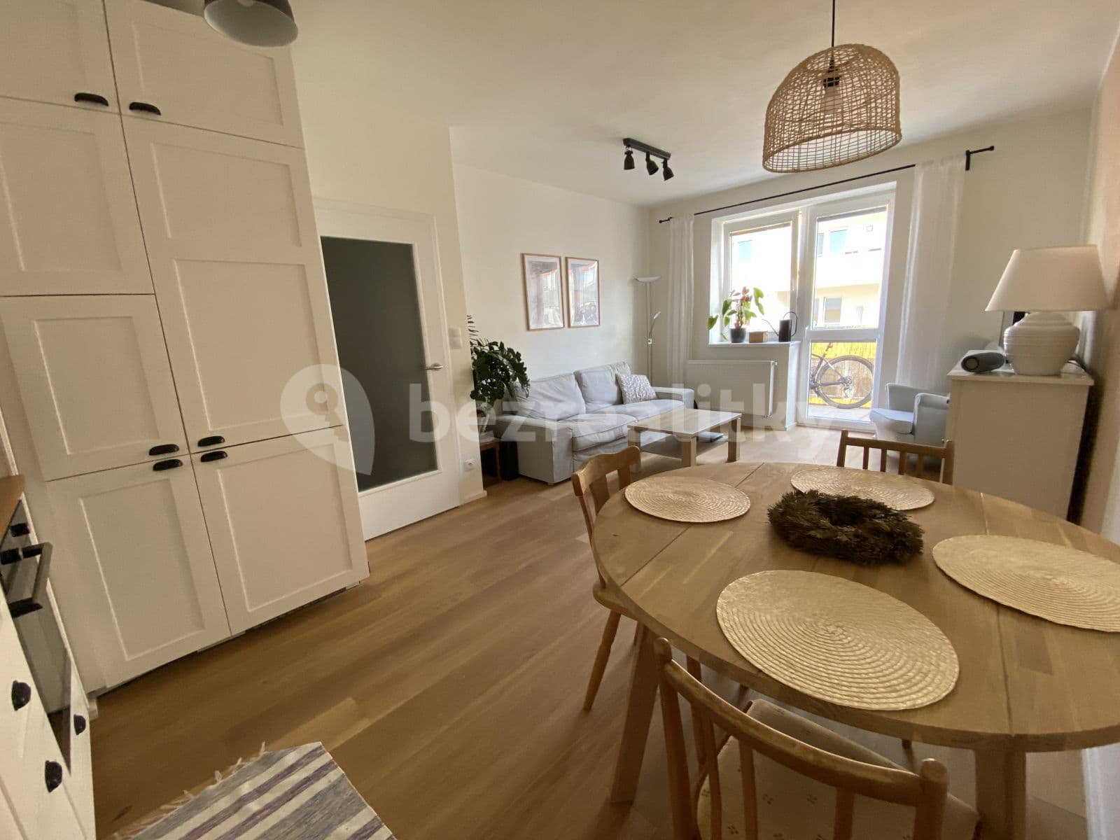 Prenájom bytu 2-izbový 44 m², Lišejníková, Brno, Jihomoravský kraj Prenájom bytu 2-izbový 44 m², Lišejníková, Brno, Jihomoravský kraj