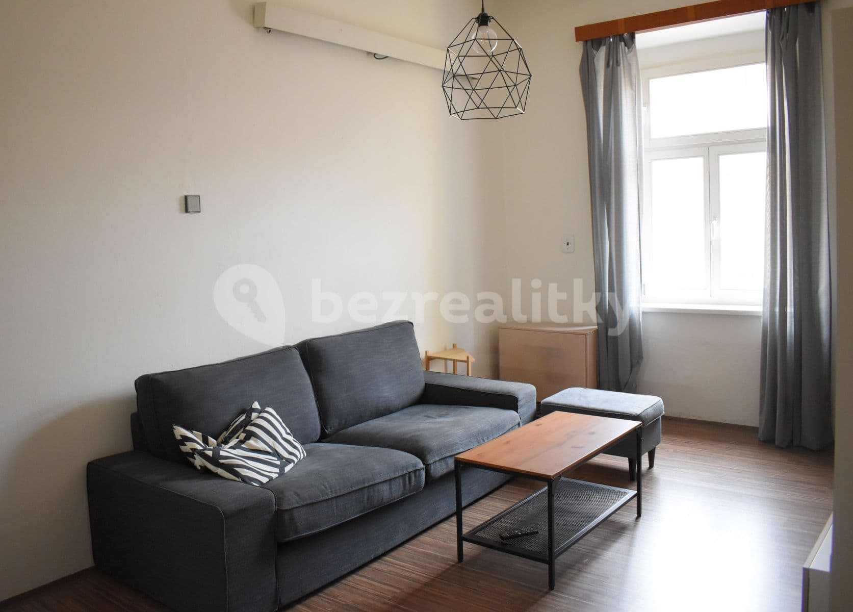 Prenájom bytu 2-izbový 43 m², Rostislavova, Praha, Praha Prenájom bytu 2-izbový 43 m², Rostislavova, Praha, Praha