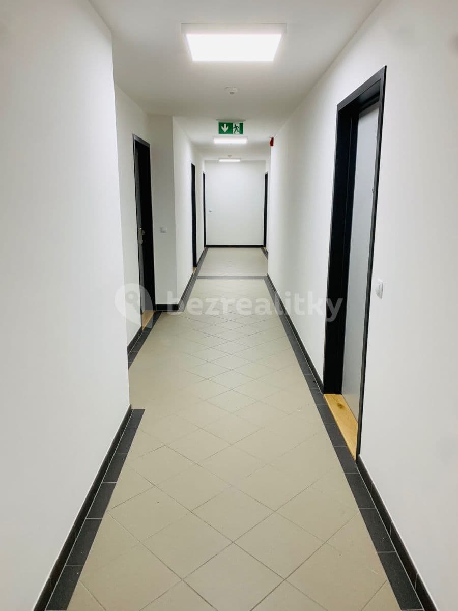 Prenájom bytu 1-izbový 35 m², Jurkovičova, Praha, Praha Prenájom bytu 1-izbový 35 m², Jurkovičova, Praha, Praha