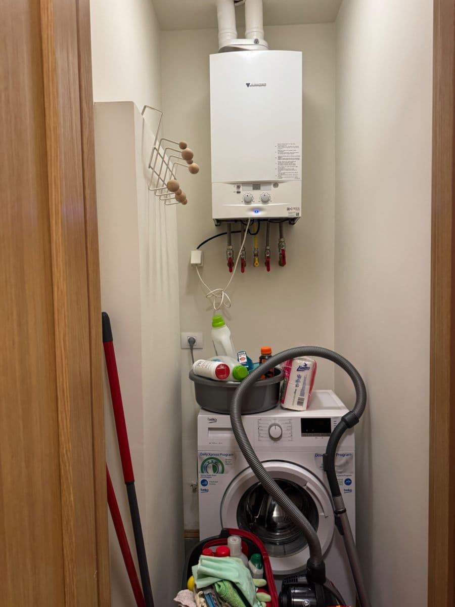 Prenájom bytu 2-izbový 55 m², Rumunská, Praha, Praha Prenájom bytu 2-izbový 55 m², Rumunská, Praha, Praha