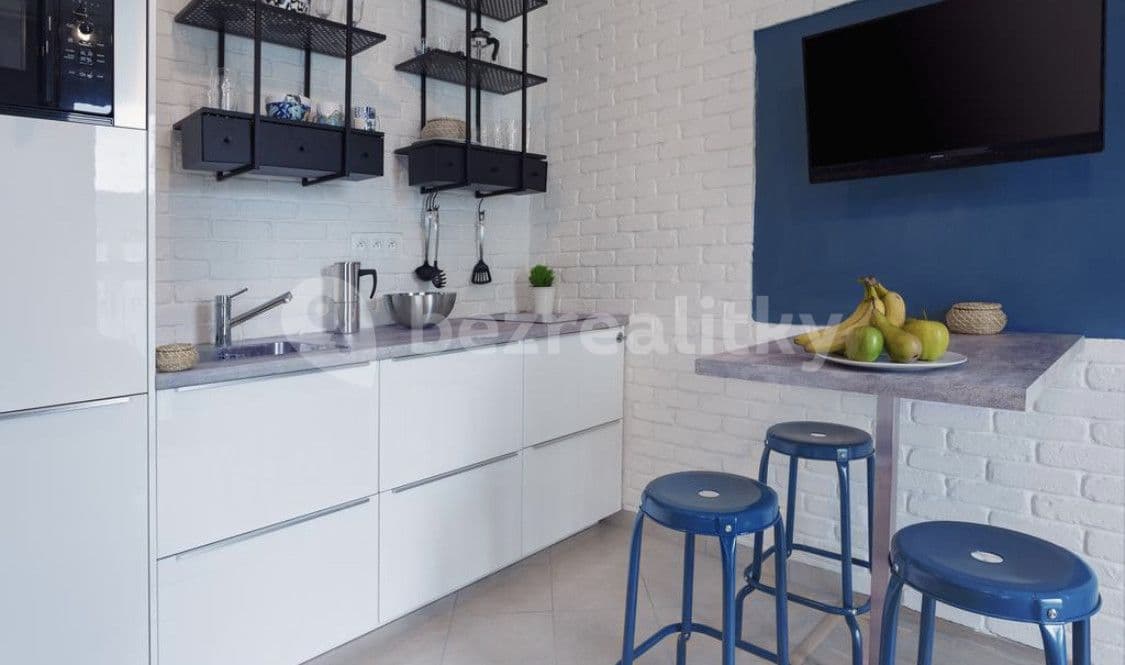 Prenájom bytu 1-izbový 35 m², Olšanská, Praha, Praha Prenájom bytu 1-izbový 35 m², Olšanská, Praha, Praha