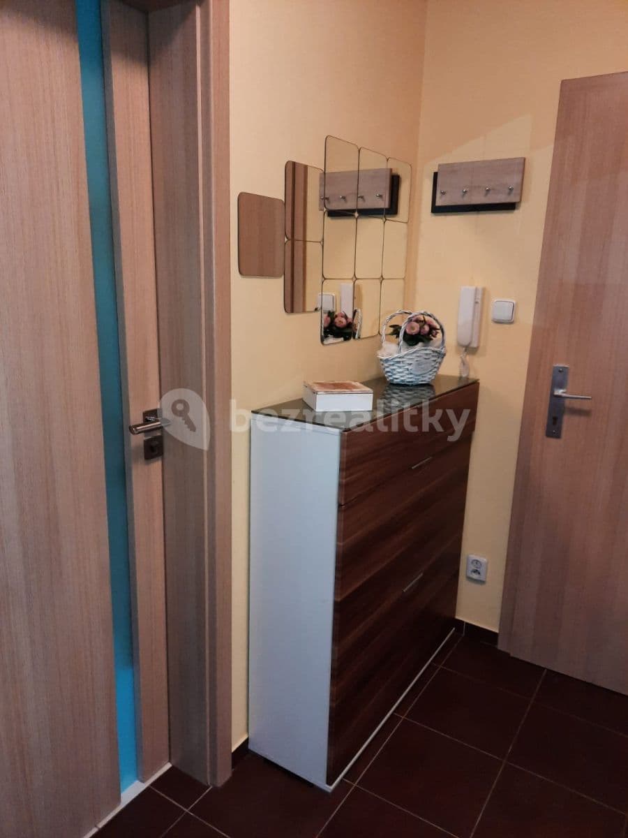 Prenájom bytu 2-izbový 63 m², Sloupecká, Měchenice, Středočeský kraj Prenájom bytu 2-izbový 63 m², Sloupecká, Měchenice, Středočeský kraj