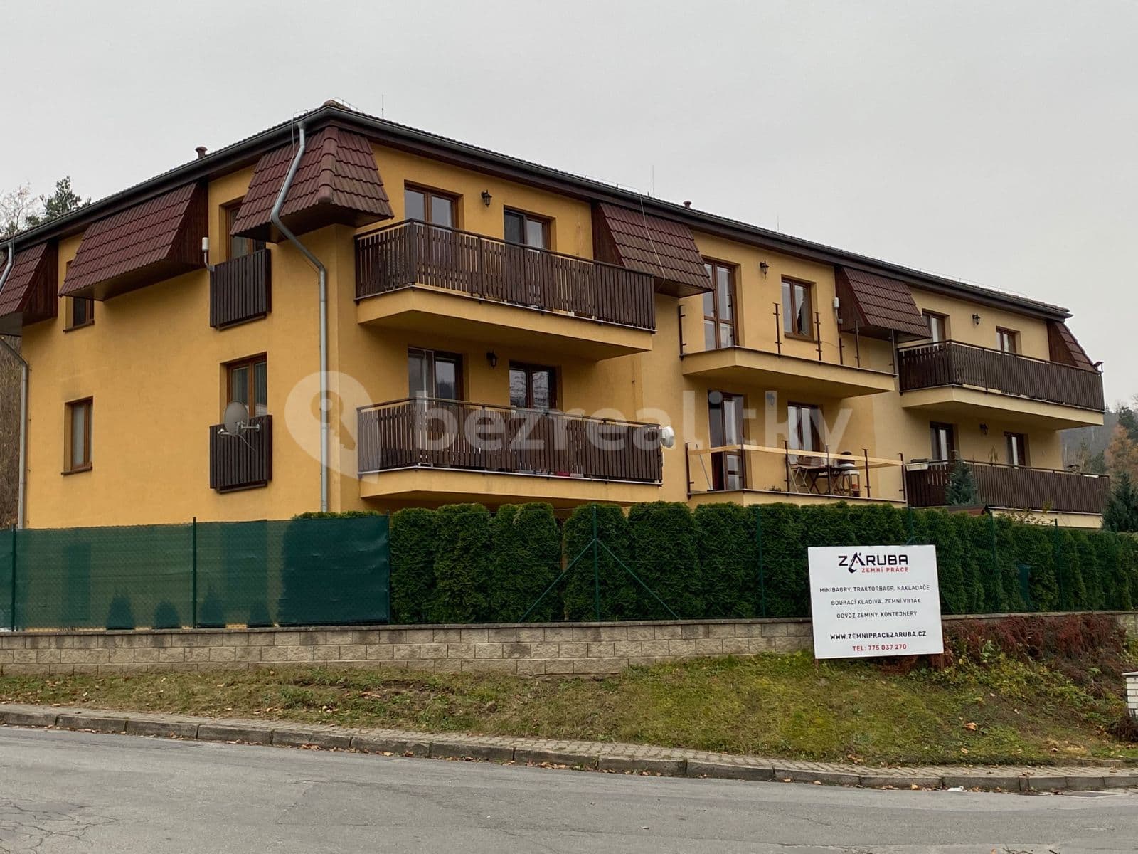 Prenájom bytu 2-izbový 63 m², Sloupecká, Měchenice, Středočeský kraj Prenájom bytu 2-izbový 63 m², Sloupecká, Měchenice, Středočeský kraj