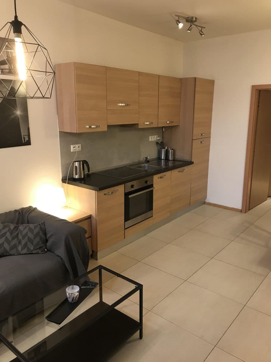 Prenájom bytu 3-izbový 65 m², Táboritská, Praha, Praha Prenájom bytu 3-izbový 65 m², Táboritská, Praha, Praha