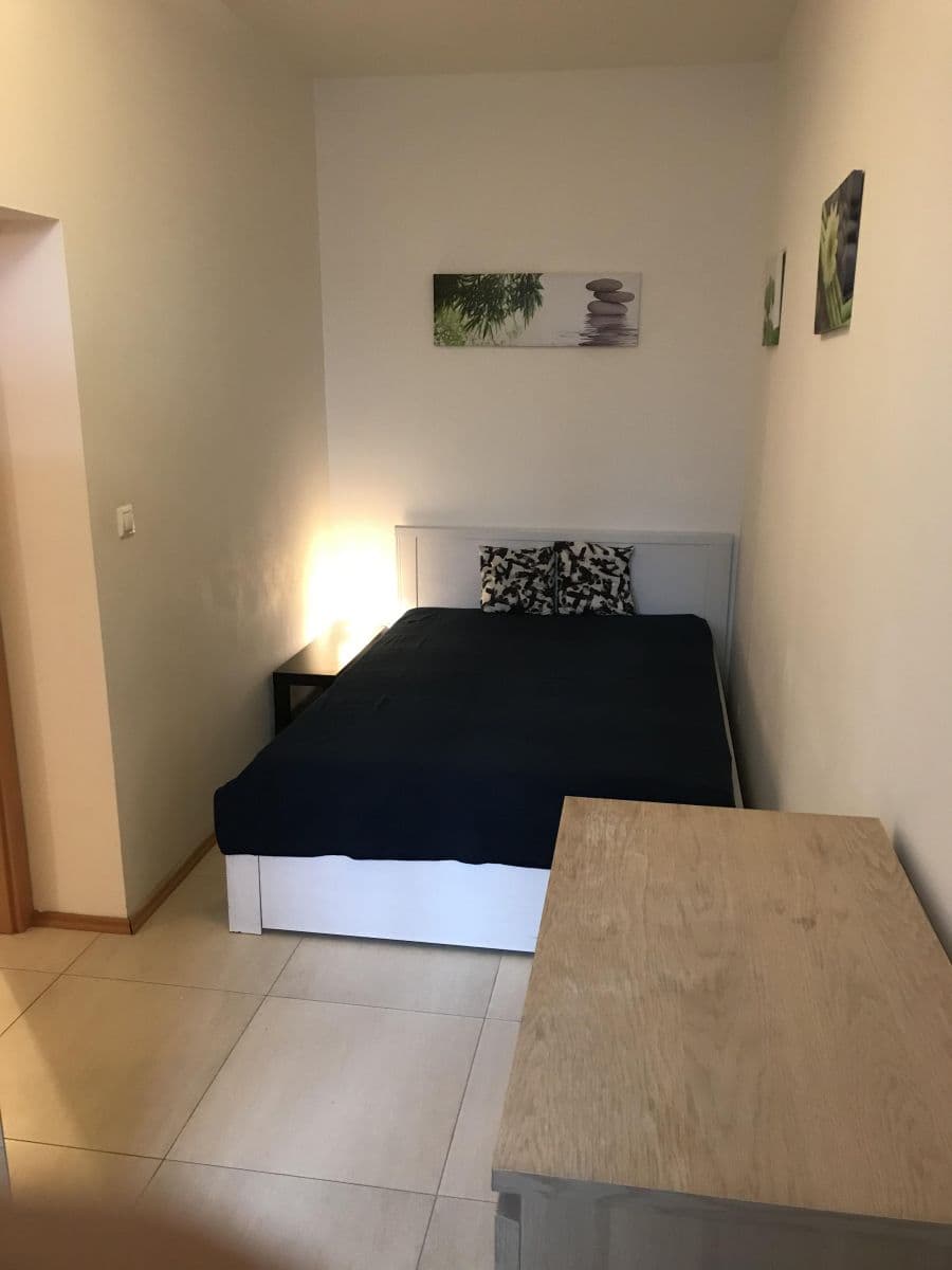 Prenájom bytu 3-izbový 65 m², Táboritská, Praha, Praha Prenájom bytu 3-izbový 65 m², Táboritská, Praha, Praha