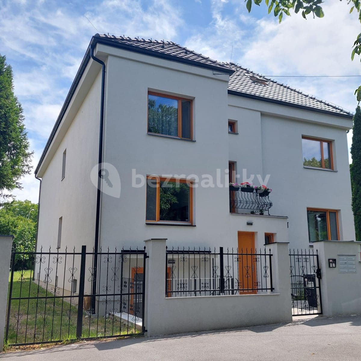 Prenájom bytu 3-izbový 602 m², K Novému dvoru, Praha, Praha Prenájom bytu 3-izbový 602 m², K Novému dvoru, Praha, Praha